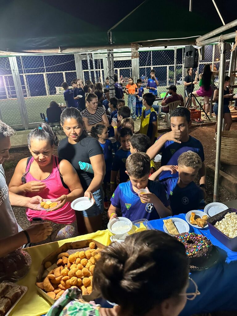 Associação Atlética Gol Bonito encerra atividades de 2023 com jogos e brincadeiras entre as crianças