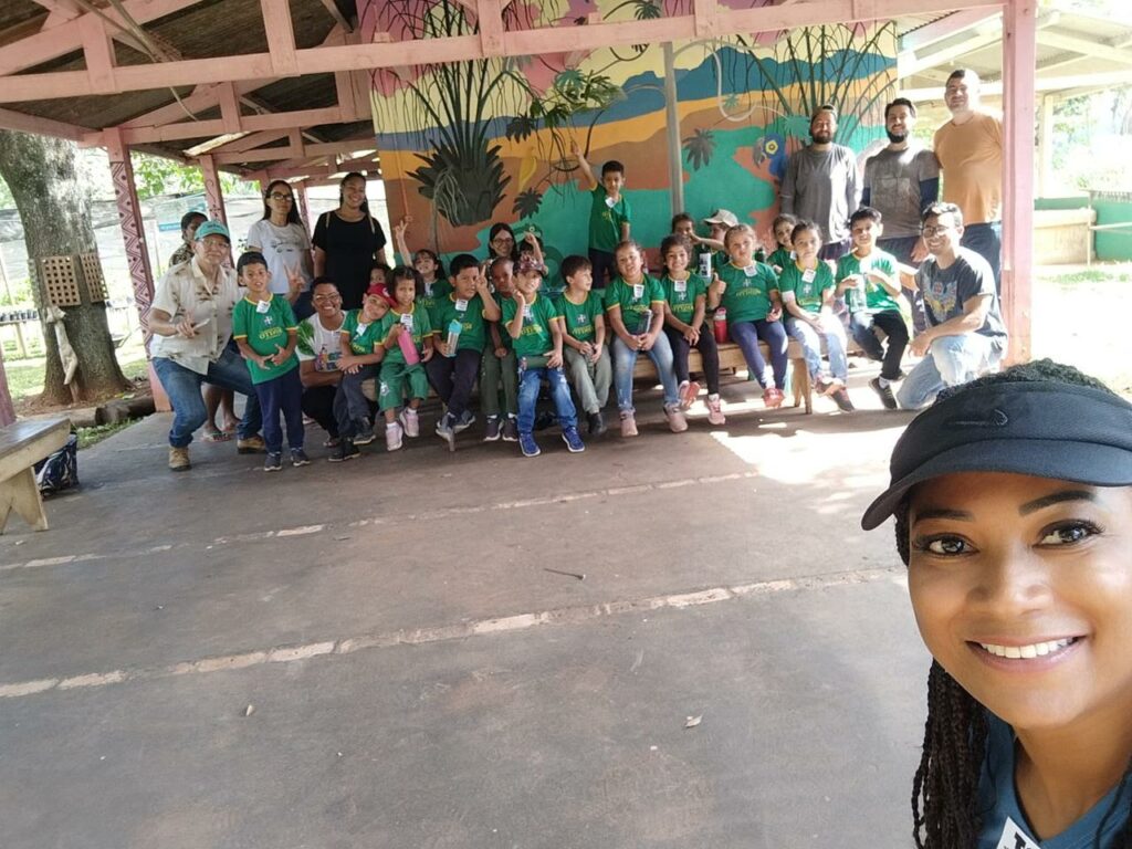 SEMA realiza atividade sobre Povos Originários e mandioca com alunos da Rede Municipal de Ensino
