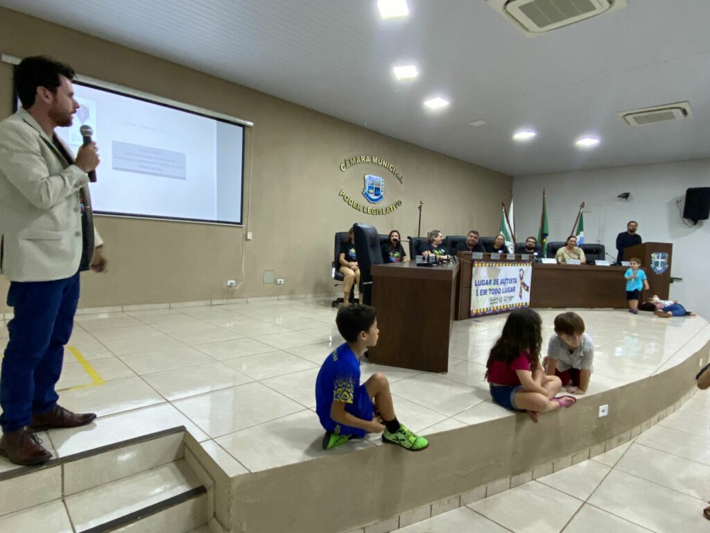 Saúde promove ação com palestras sobre o autismo em alusão ao Abril Azul