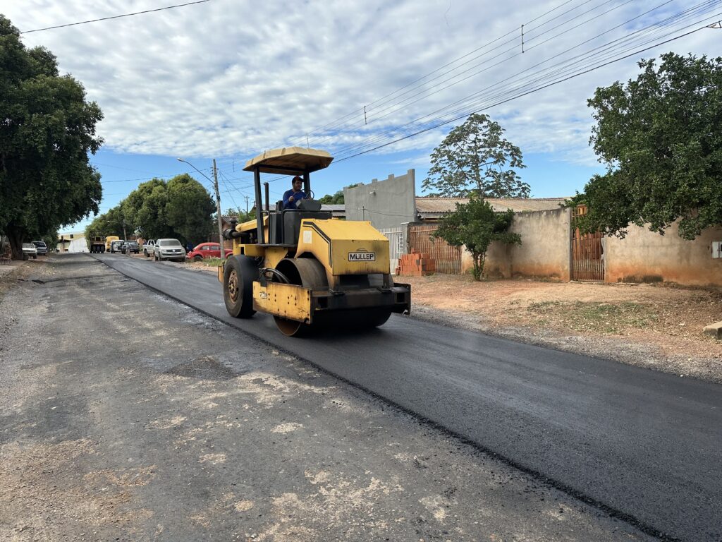 Vila Jaraguá: obras de pavimentação começam a transformar o bairro Vila Jaraguá: obras de pavimentação começam a transformar o bairro