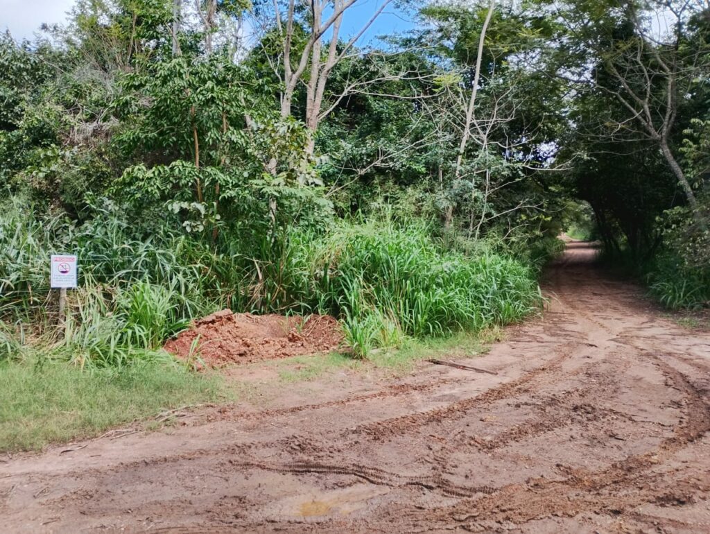 Prefeitura de Bonito instala placas contra o descarte irregular de lixo