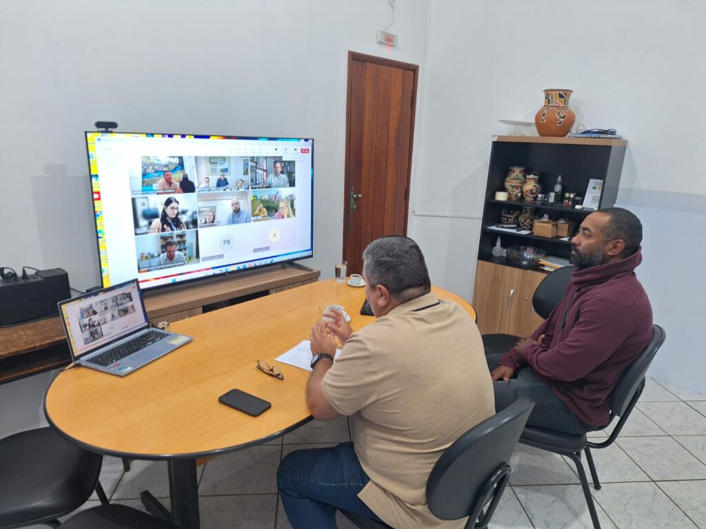 Reunião debate impactos causados por javalis e javaporcos em Bonito Reunião debate impactos causados por javalis e javaporcos em Bonito