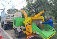 Bonito avança na gestão ambiental com trituração de resíduos de podas