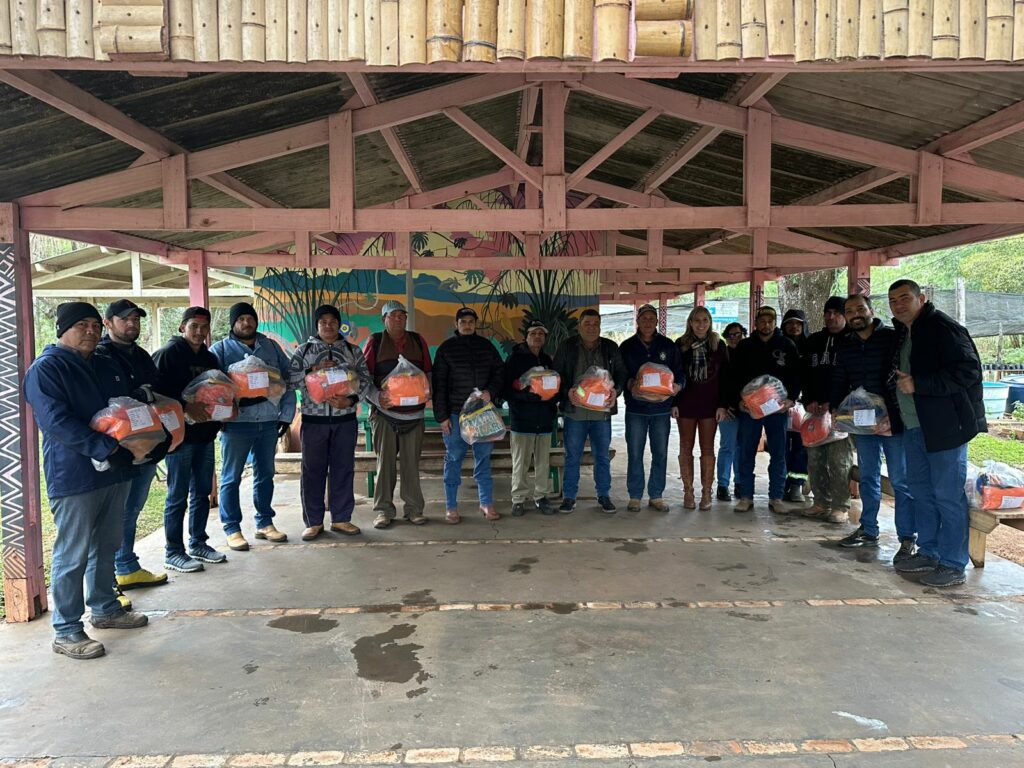 Prefeitura de Bonito entrega novos uniformes para trabalhadores da coleta domiciliar