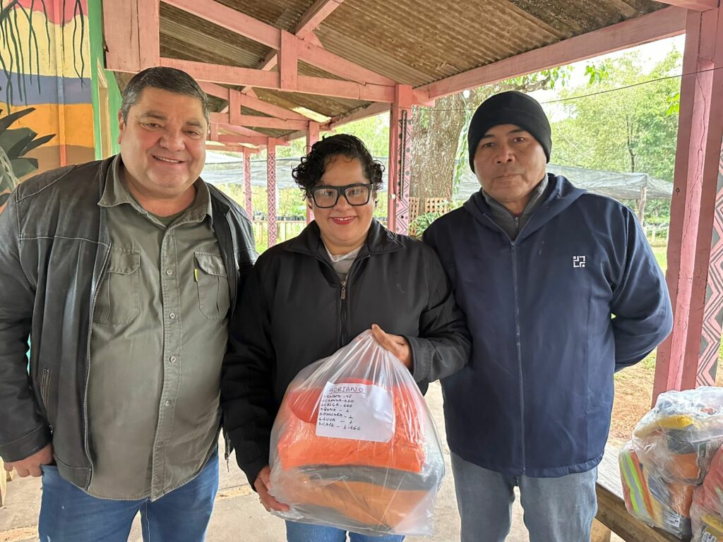 Prefeitura de Bonito entrega novos uniformes para trabalhadores da coleta domiciliar