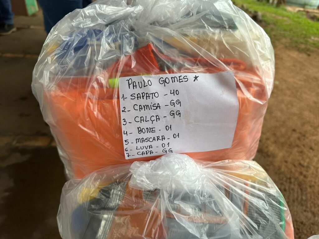 Prefeitura de Bonito entrega novos uniformes para trabalhadores da coleta domiciliar