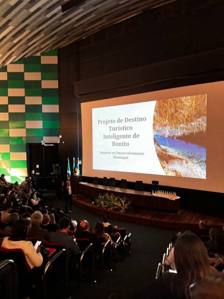Bonito é destaque no 3º Congresso Sul-Mato-Grossense de Cidades Digitais e Inteligentes Bonito é destaque no 3º Congresso Sul-Mato-Grossense de Cidades Digitais e Inteligentes