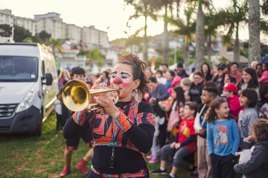 Espetáculo de rua gratuito “Lá vem a Bonita!” chega a Bonito nesta segunda (21)
