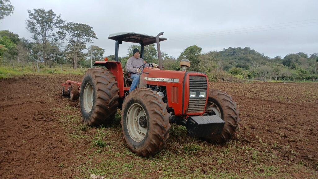 Seprodes atendeu 15 propriedades e beneficiou 20,5 hectares em junho