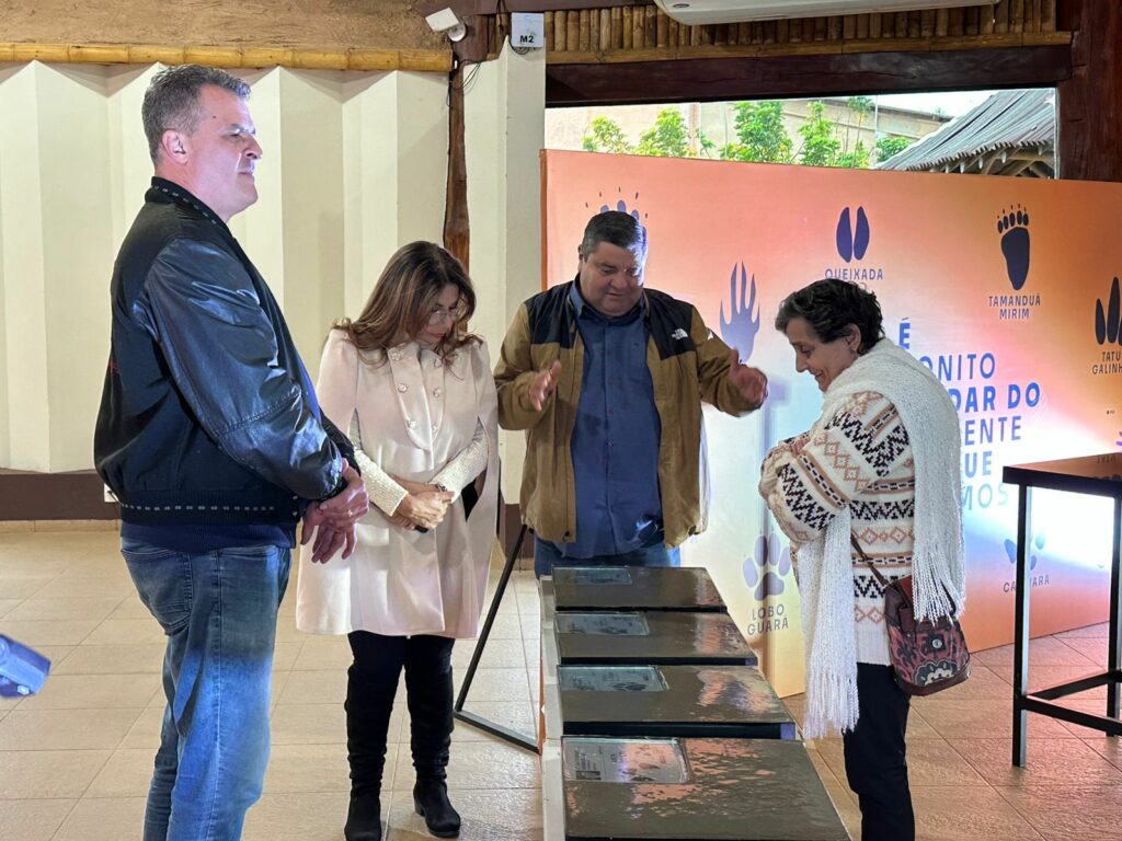 Bonito (MS) inaugura calçada da fama em homenagem ao cinema