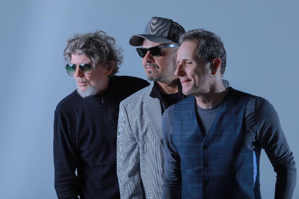 Lenda do rock nacional, Titãs se apresenta hoje no FIB 2025