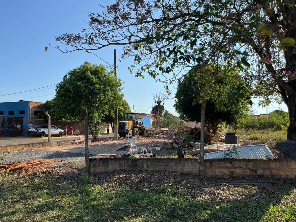 Prefeitura retoma área da antiga Associação de Moradores da Marambaia