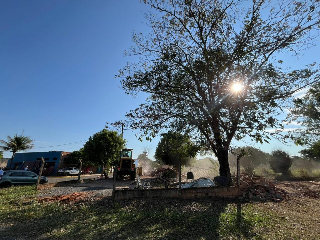Prefeitura retoma área da antiga Associação de Moradores da Marambaia