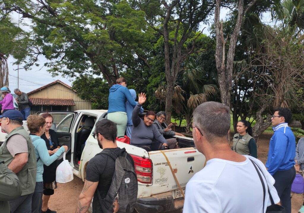 Idosos de Bonito participam de atividade no Parque Nacional da Serra da Bodoquena