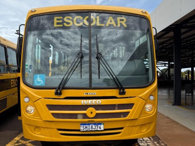 Bonito recebe novo ônibus escolar para reforçar o transporte de estudantes do município
