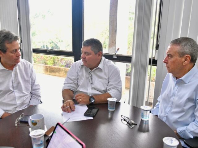 Bonito garante novo aparelho de raio X digital e avança em demandas da saúde