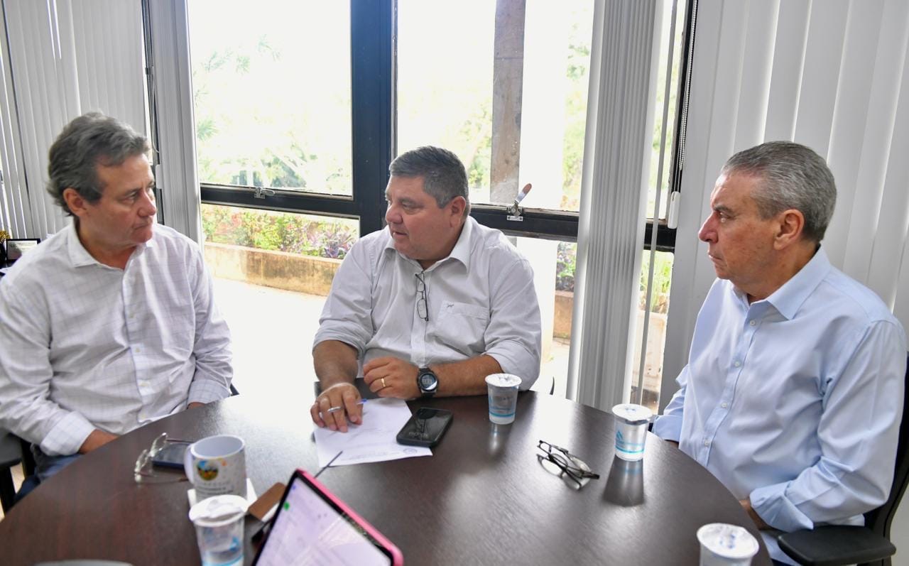 Bonito garante novo aparelho de raio X digital e avança em demandas da saúde