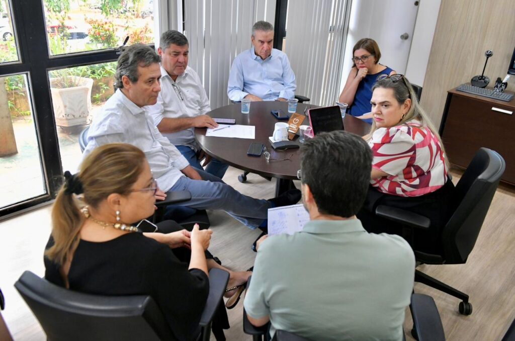 Bonito garante novo aparelho de raio X digital e avança em demandas da saúde