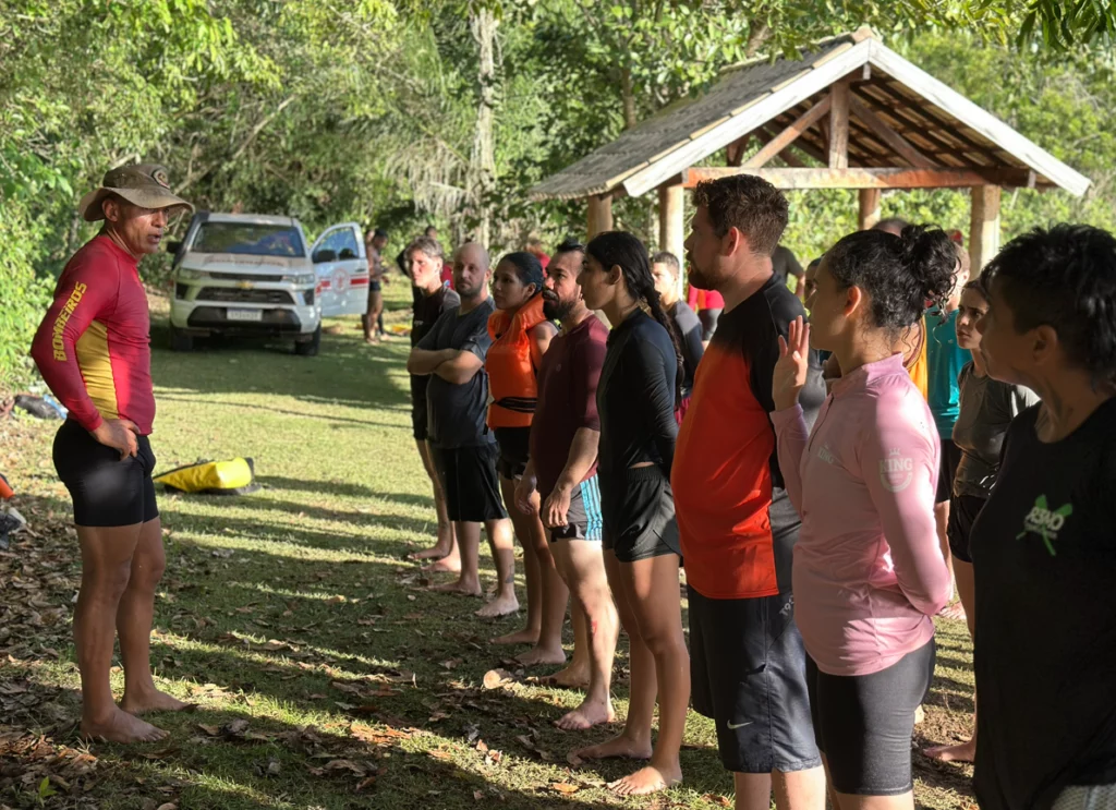 SECTUR e Corpo de Bombeiros promovem curso voltado ao atendimento de emergências e salvamento aquático