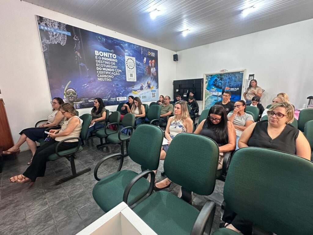 Secretaria de Educação avança na gestão educacional com foco em dados