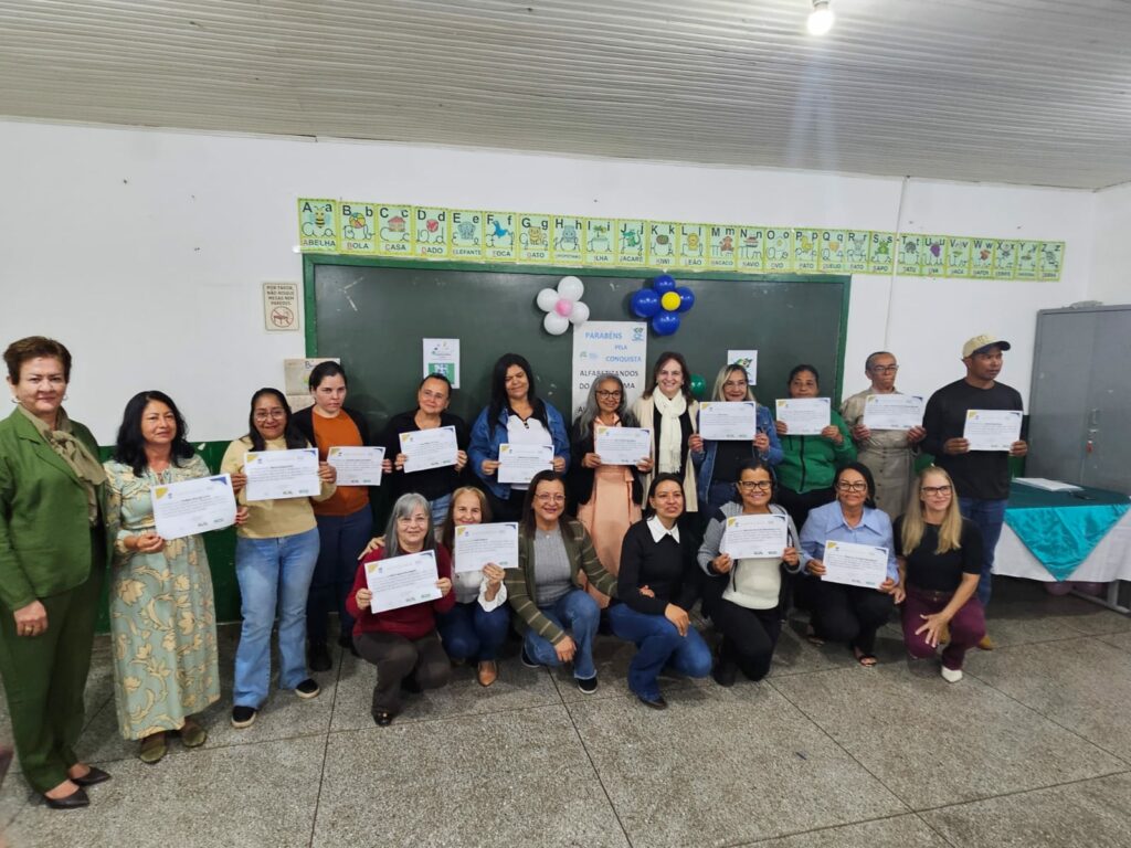 Estudantes do Programa Brasil Alfabetizado concluem etapa de alfabetização em Bonito Estudantes do Programa Brasil Alfabetizado concluem etapa de alfabetização em Bonito