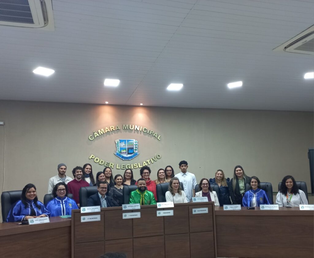 IFMS diploma 27 estudantes dos cursos técnicos em Administração e Logística no polo de Bonito