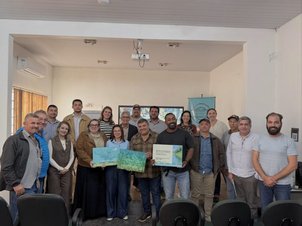 UFRJ entrega estudos para revisão do Plano Diretor de Bonito UFRJ entrega estudos para revisão do Plano Diretor de Bonito