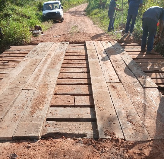 Prefeitura avança na recuperação de pontes na área rural de Bonito Prefeitura avança na recuperação de pontes na área rural de Bonito