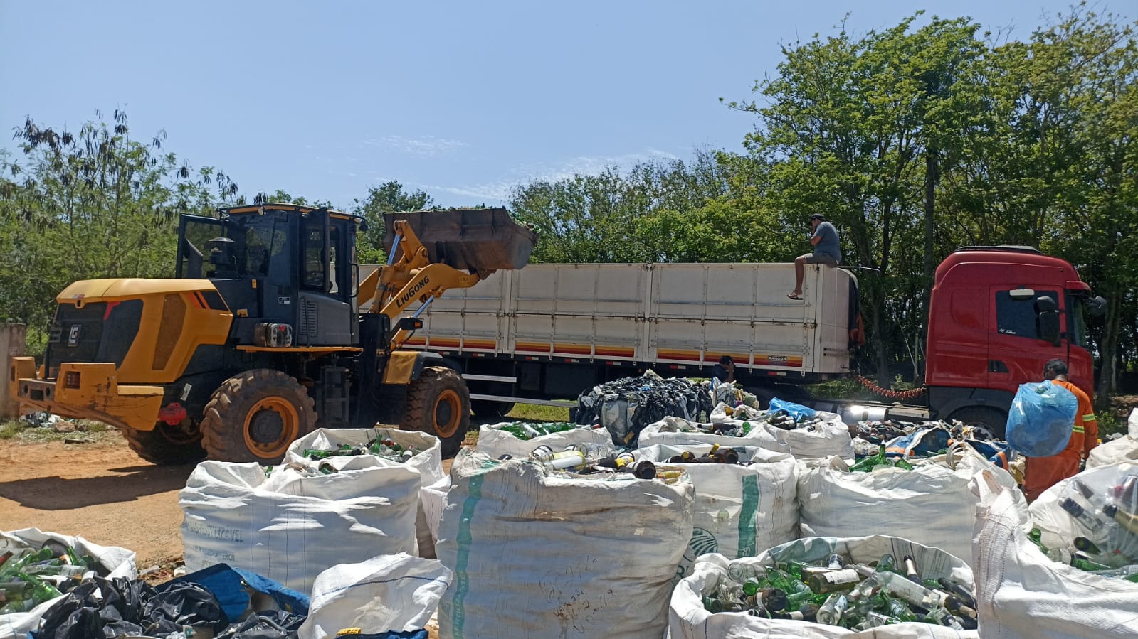 Bonito destina 31 toneladas de vidro para reciclagem por meio do projeto Formigão