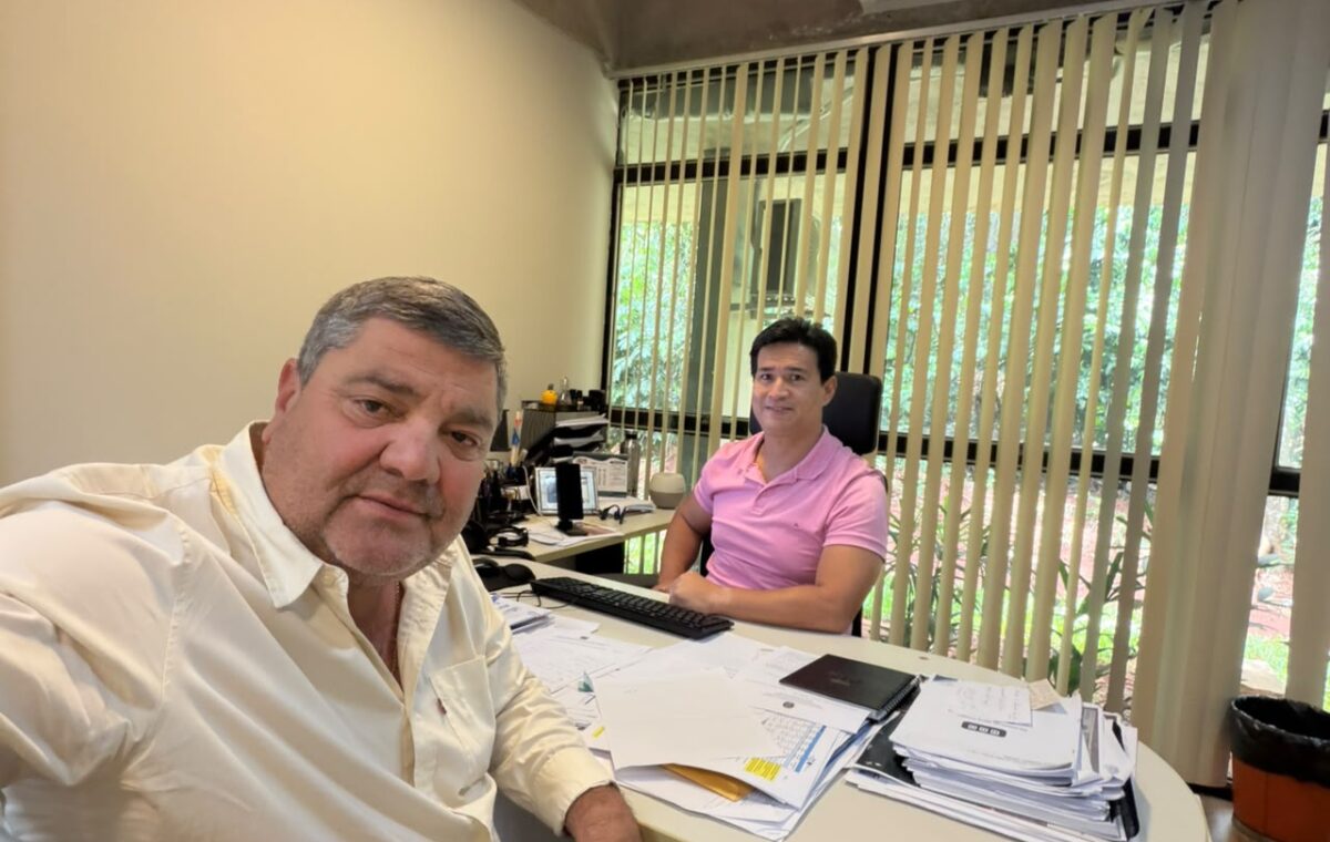 Josmail Rodrigues trata de melhorias nas rodovias, terminal rodoviário e construção de ponte em reunião na Agesul