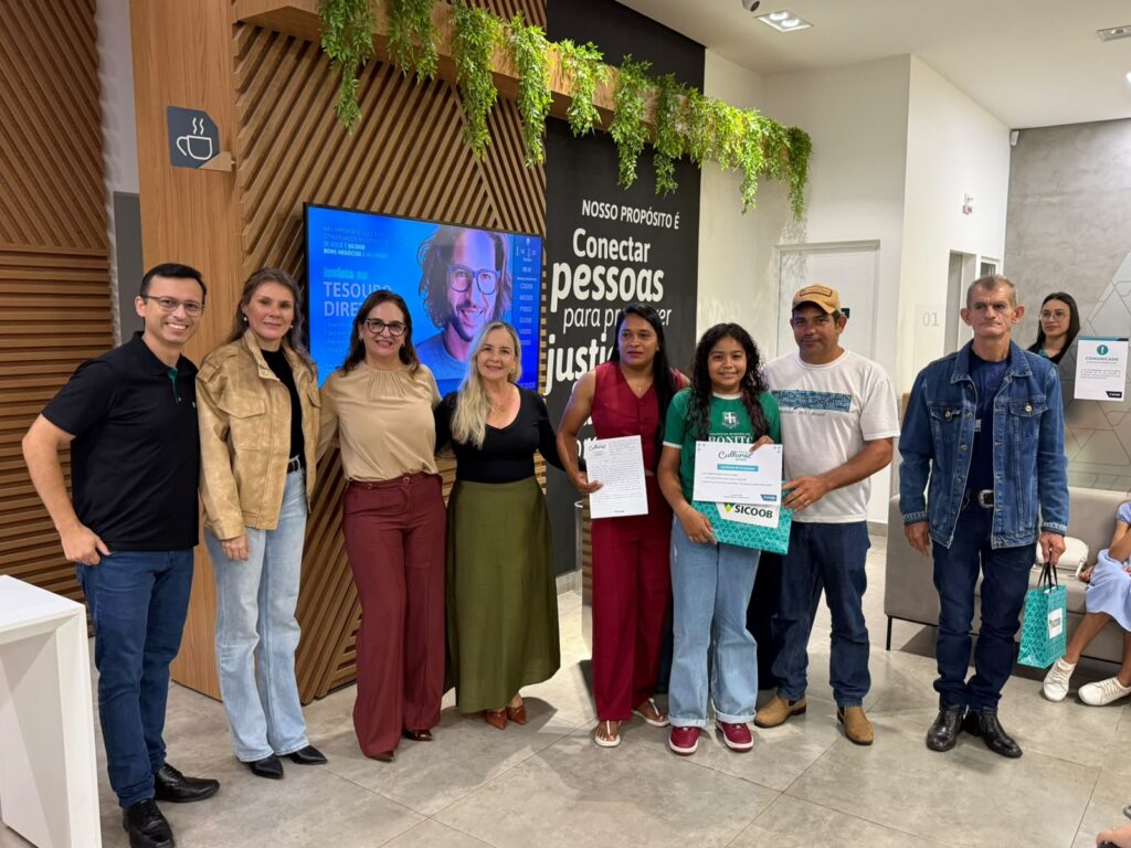 Estudantes da Rede Municipal são premiados na etapa local do Concurso Cultural do Sicoob Estudantes da Rede Municipal são premiados na etapa local do Concurso Cultural do Sicoob