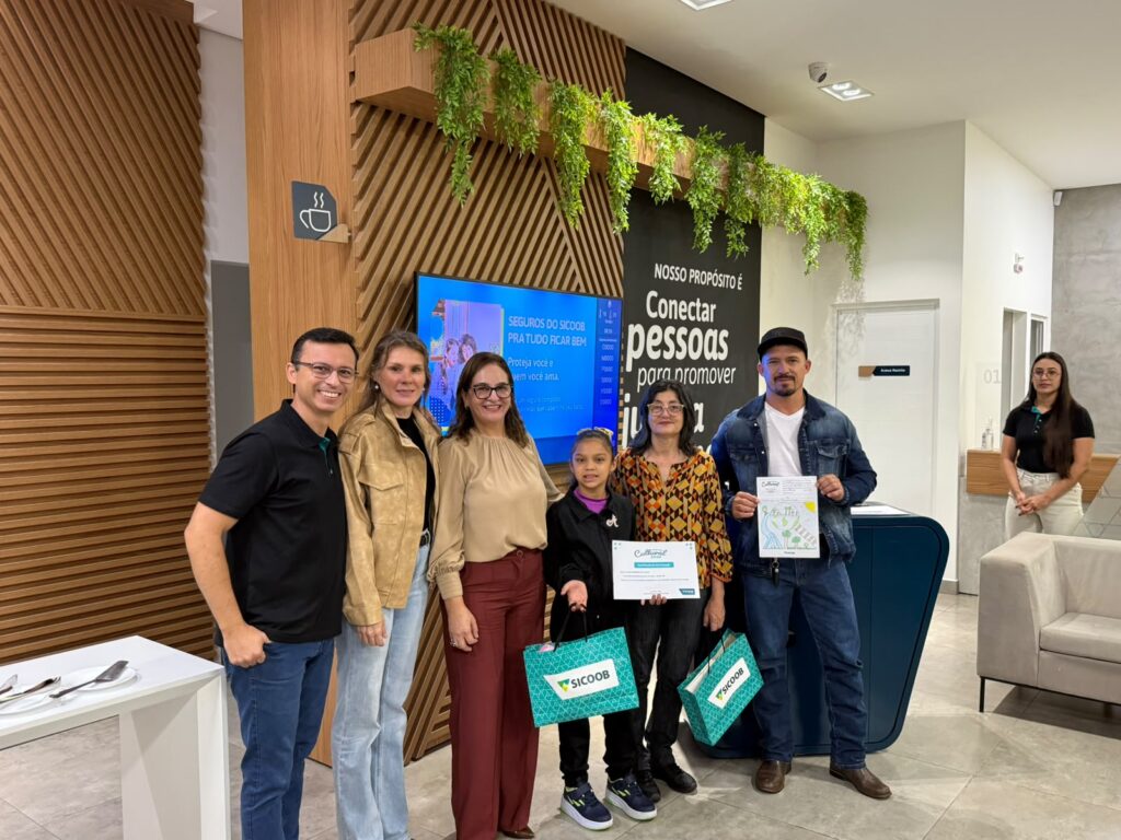 Estudantes da Rede Municipal são premiados na etapa local do Concurso Cultural do Sicoob Estudantes da Rede Municipal são premiados na etapa local do Concurso Cultural do Sicoob