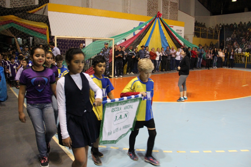 Jogos Escolares de Bonito foram abertos nesta segunda-feira