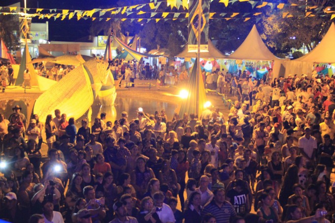 2ª Festa das Tradições leva grande público à Praça da Liberdade