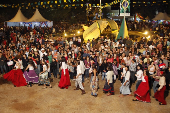 2ª Festa das Tradições leva grande público à Praça da Liberdade