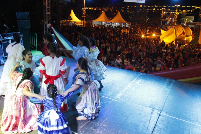 2ª Festa das Tradições leva grande público à Praça da Liberdade