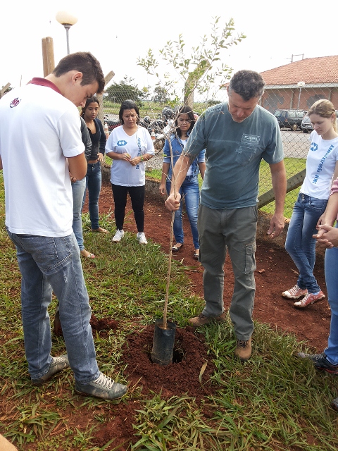 Acadêmicos da UFMS recebem apoio da SEMA em projeto