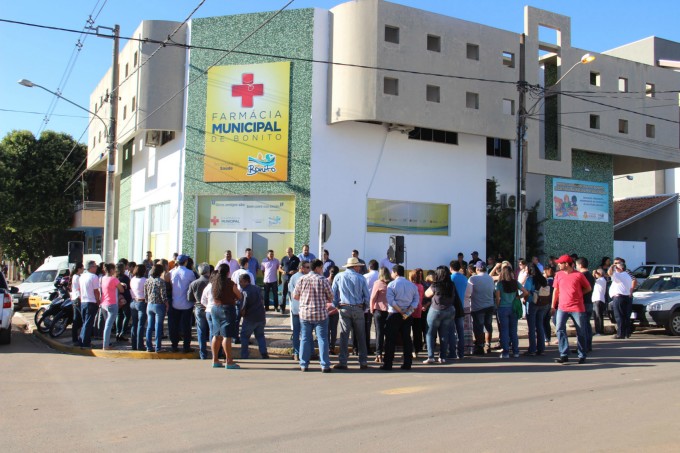R$ 1 Milhão: Prefeitura inaugura Farmácia Municipal, Centro de Atendimento ao Cidadão e faz entrega veículos para saúde R$ 1 Milhão: Prefeitura inaugura Farmácia Municipal, Centro de Atendimento ao Cidadão e faz entrega veículos para saúde
