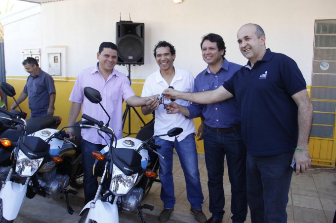R$ 100 Mil: Prefeitura investe na compra de veículos, e melhora atendimento aos cidadãos de Bonito R$ 100 Mil: Prefeitura investe na compra de veículos, e melhora atendimento aos cidadãos de Bonito