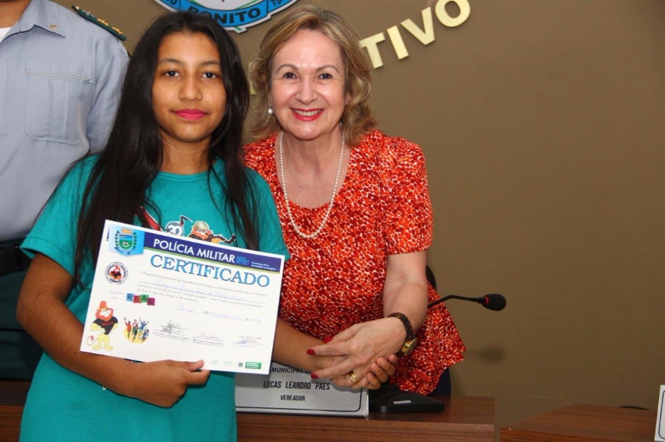 PROERD entrega certificados para alunos das escolas estaduais