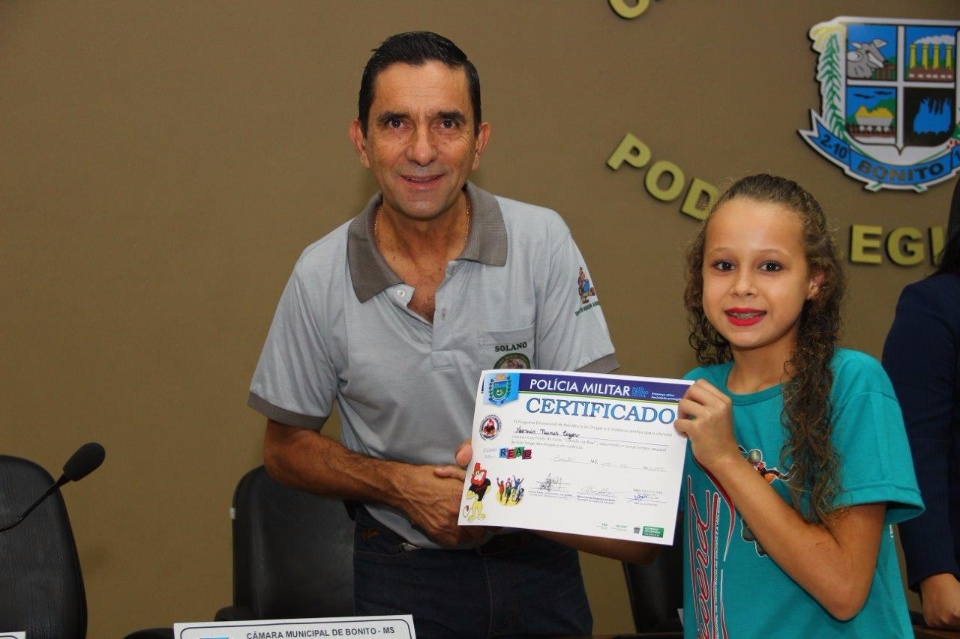 PROERD entrega certificados para alunos das escolas estaduais