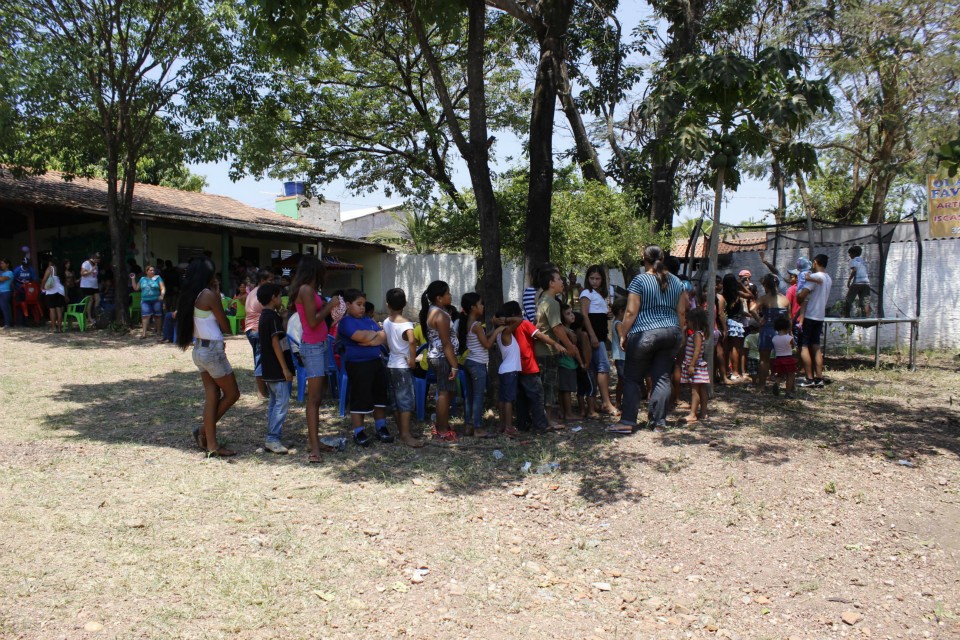 Dia das Crianças: Espetáculo emociona comunidade do Águas do Miranda Dia das Crianças: Espetáculo emociona comunidade do Águas do Miranda
