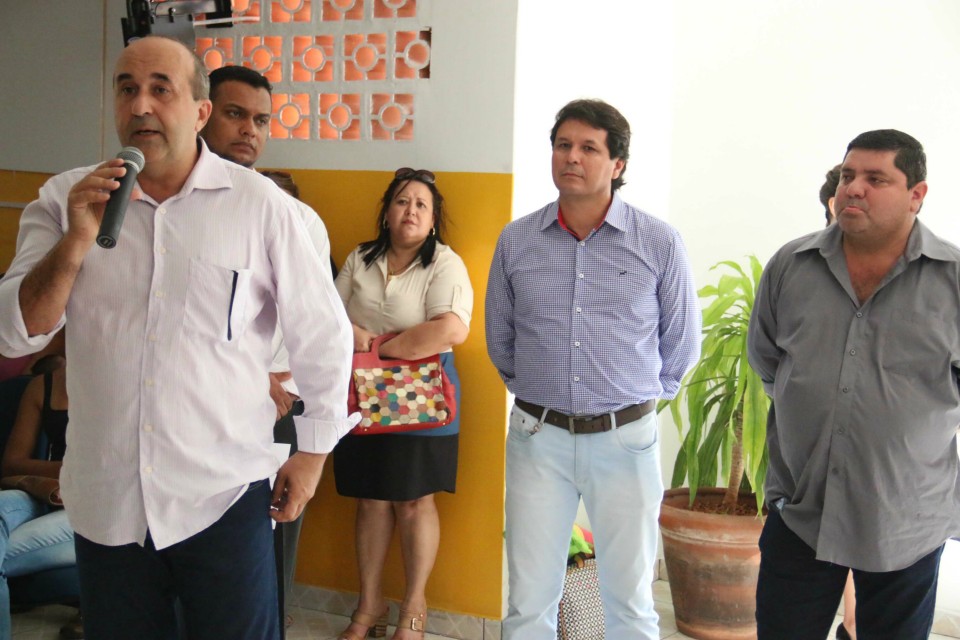 Município recebe 32 casas populares, novas instalações em saúde e uma UTI móvel