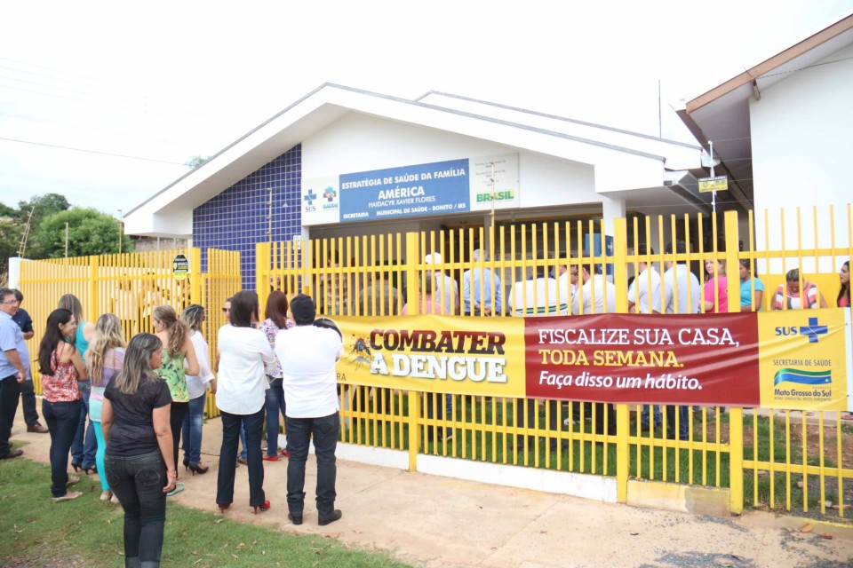 Município recebe 32 casas populares, novas instalações em saúde e uma UTI móvel