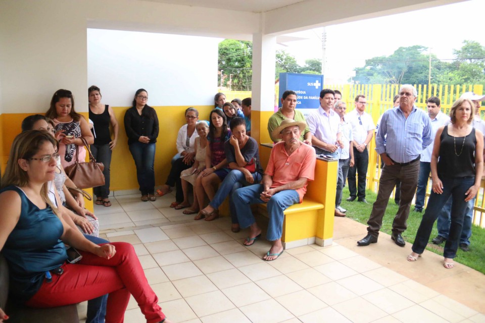 Município recebe 32 casas populares, novas instalações em saúde e uma UTI móvel