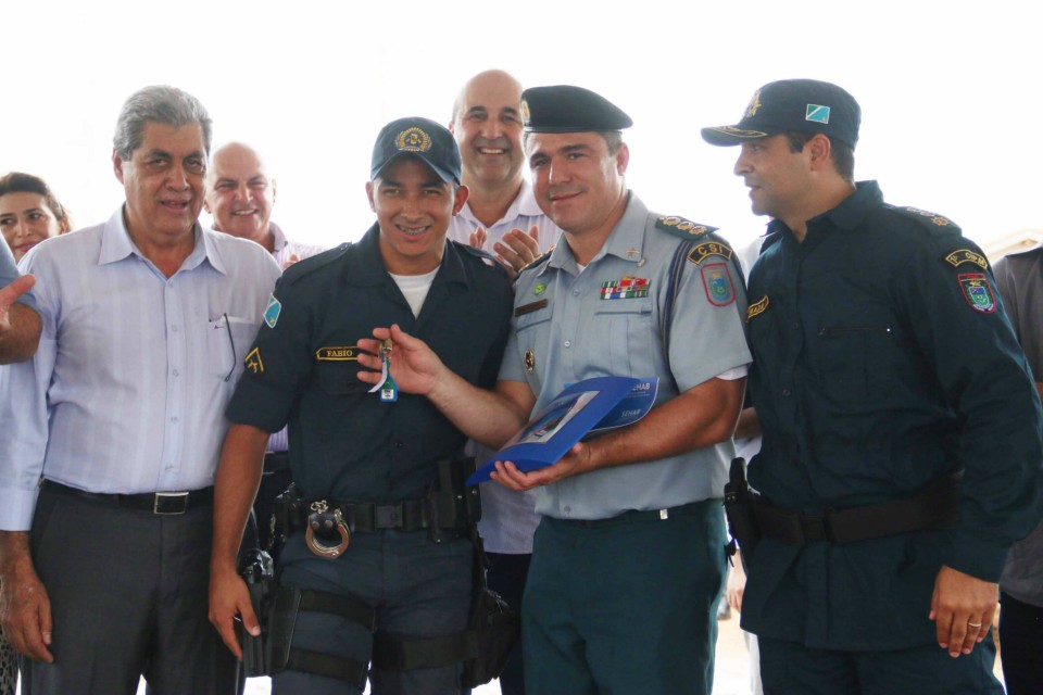 Município recebe 32 casas populares, novas instalações em saúde e uma UTI móvel