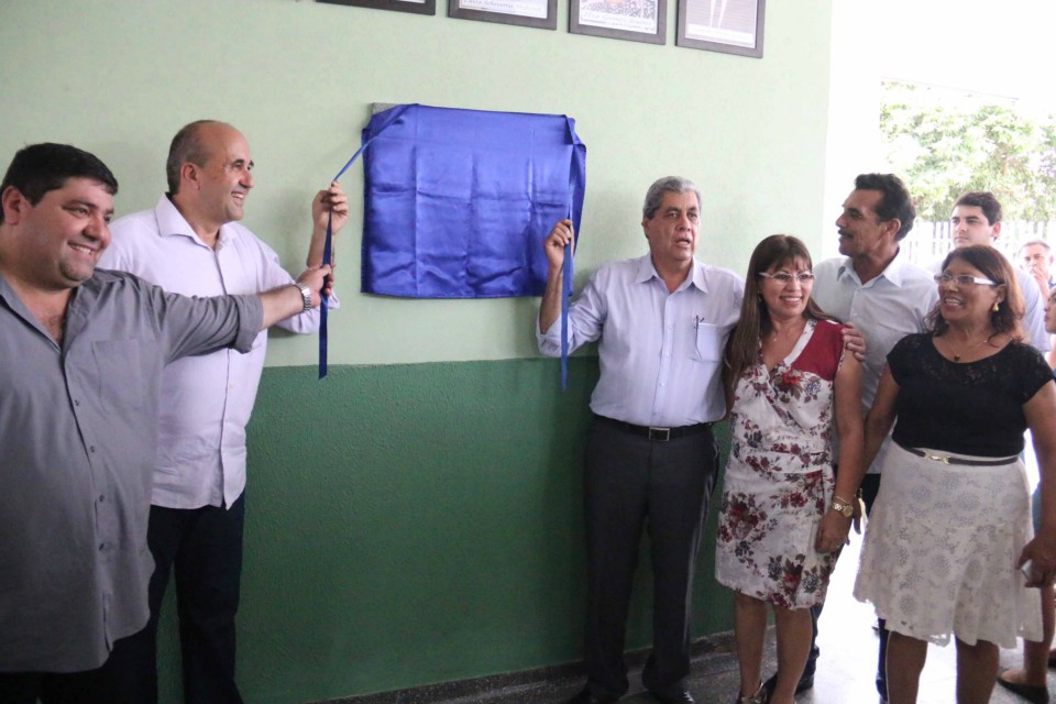 Município recebe 32 casas populares, novas instalações em saúde e uma UTI móvel