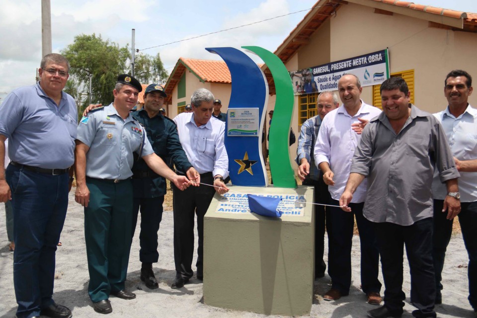 Município recebe 32 casas populares, novas instalações em saúde e uma UTI móvel