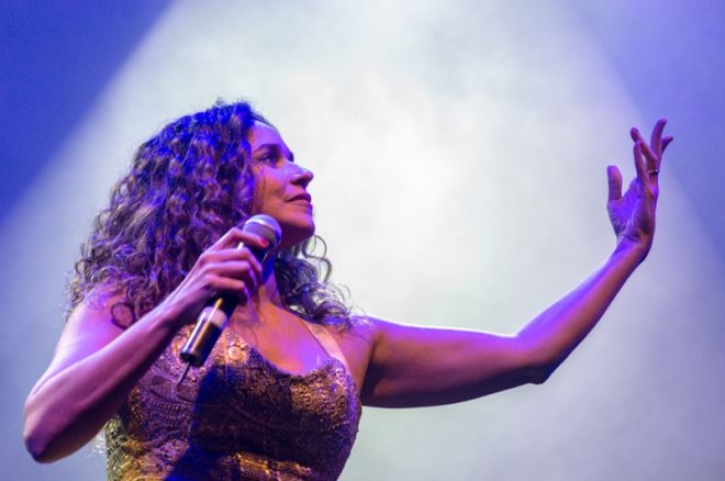 Daniela Mercury agita Festival de Bonito
