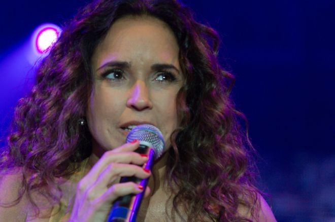 Daniela Mercury agita Festival de Bonito
